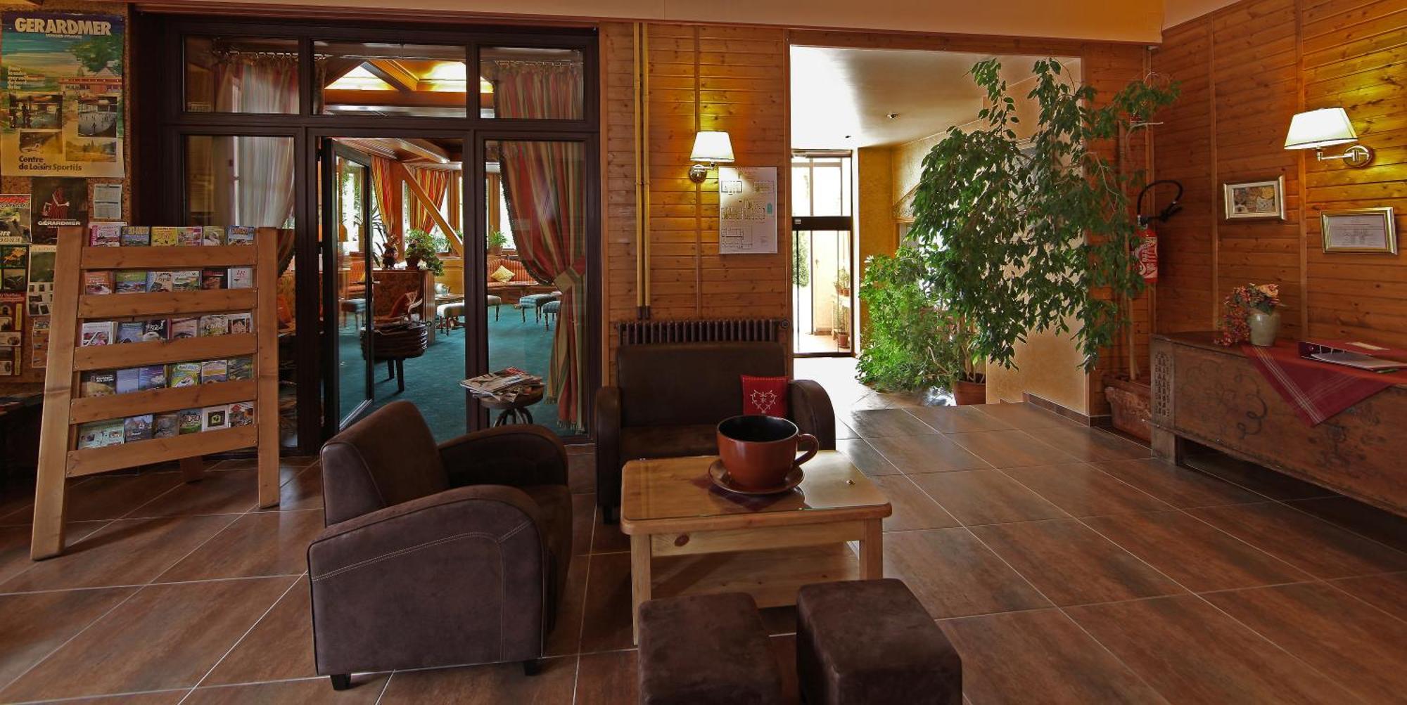 Hotel Les Loges Du Parc Gérardmer Exterior foto